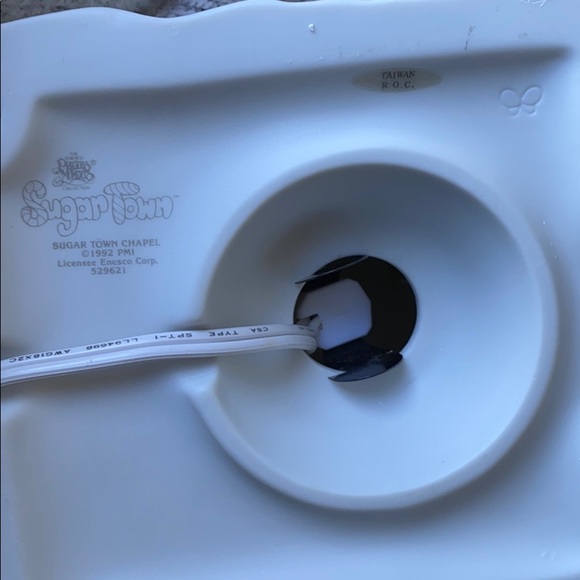 Sugar town Chapel Night Light by Enesco - Picture 8 of 8